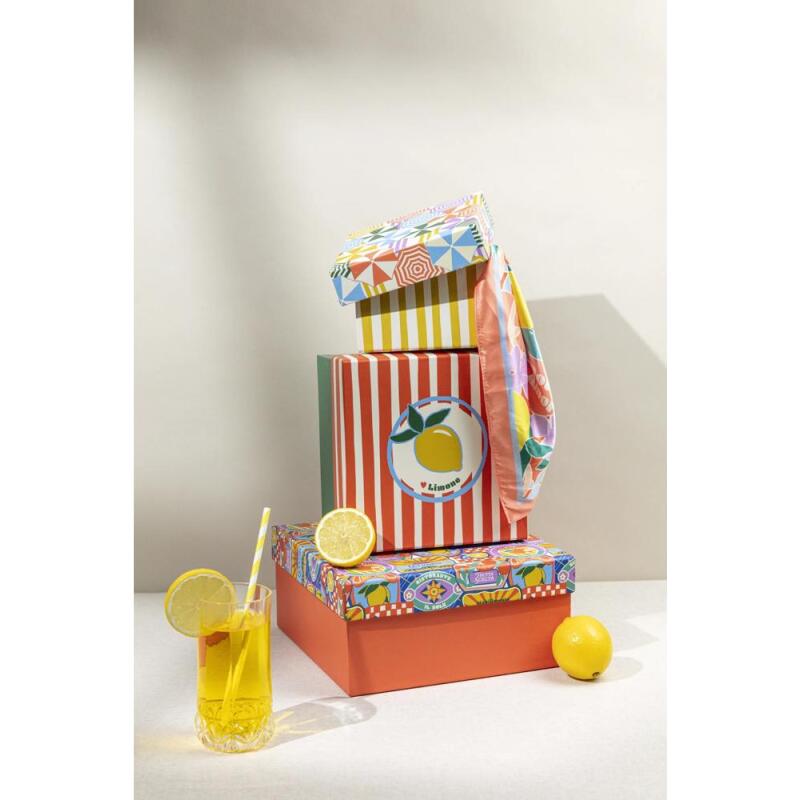 Dolce Amore, Set de 3 boîtes gigognes carrées 25x25x12 cm, 20x20x11cm, et 16x16x10 cm