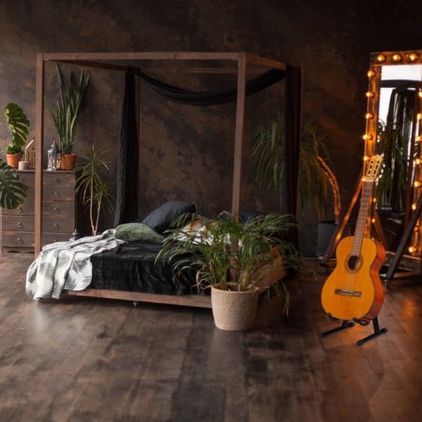 Sammenleggbart gitarstativ