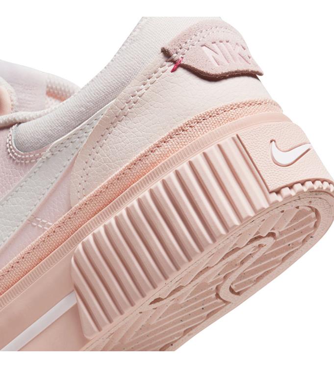 Nike Women Court Legacy Lift Sneakers