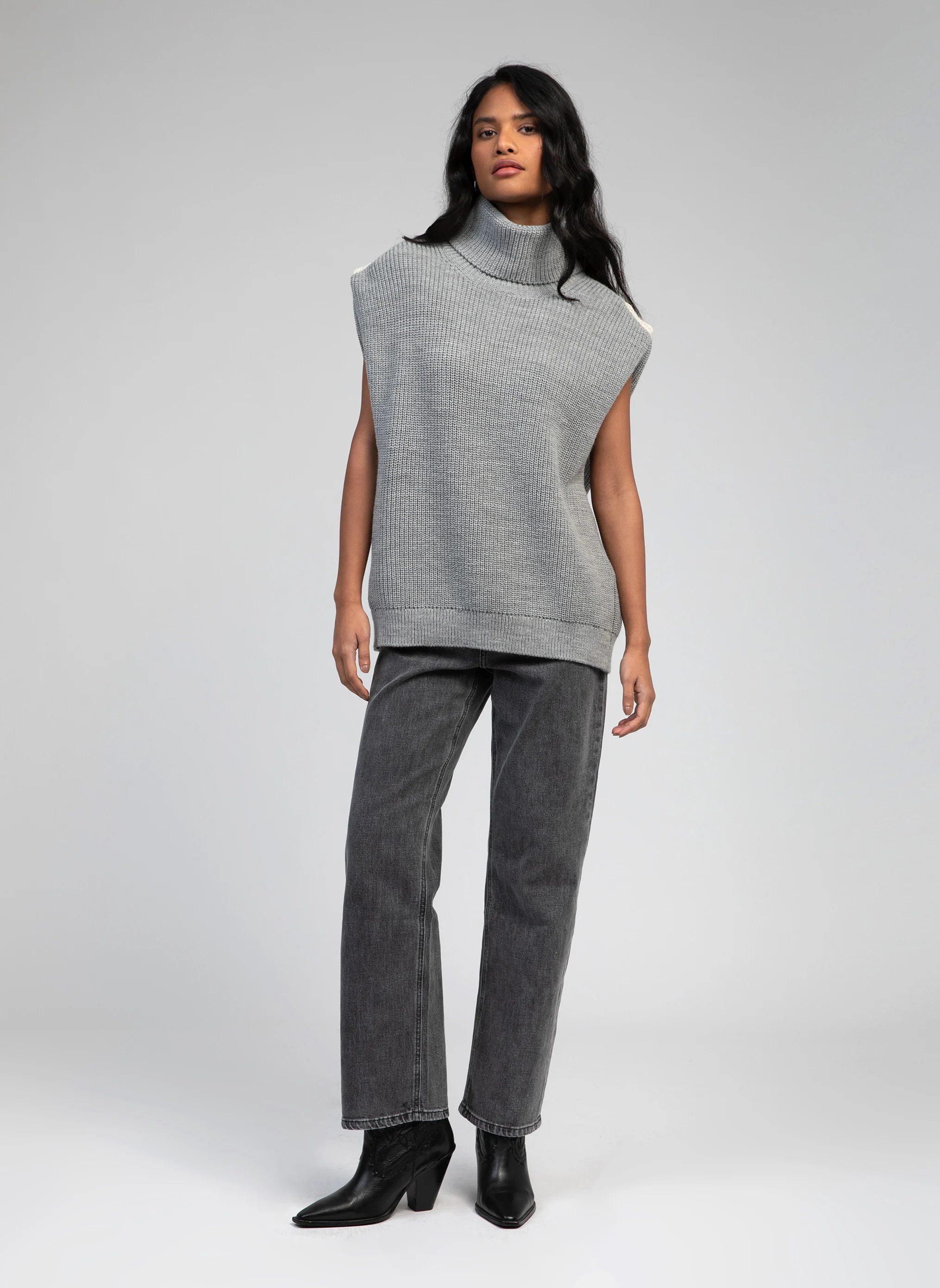 LARIANA - Pull col roulé | Gris
