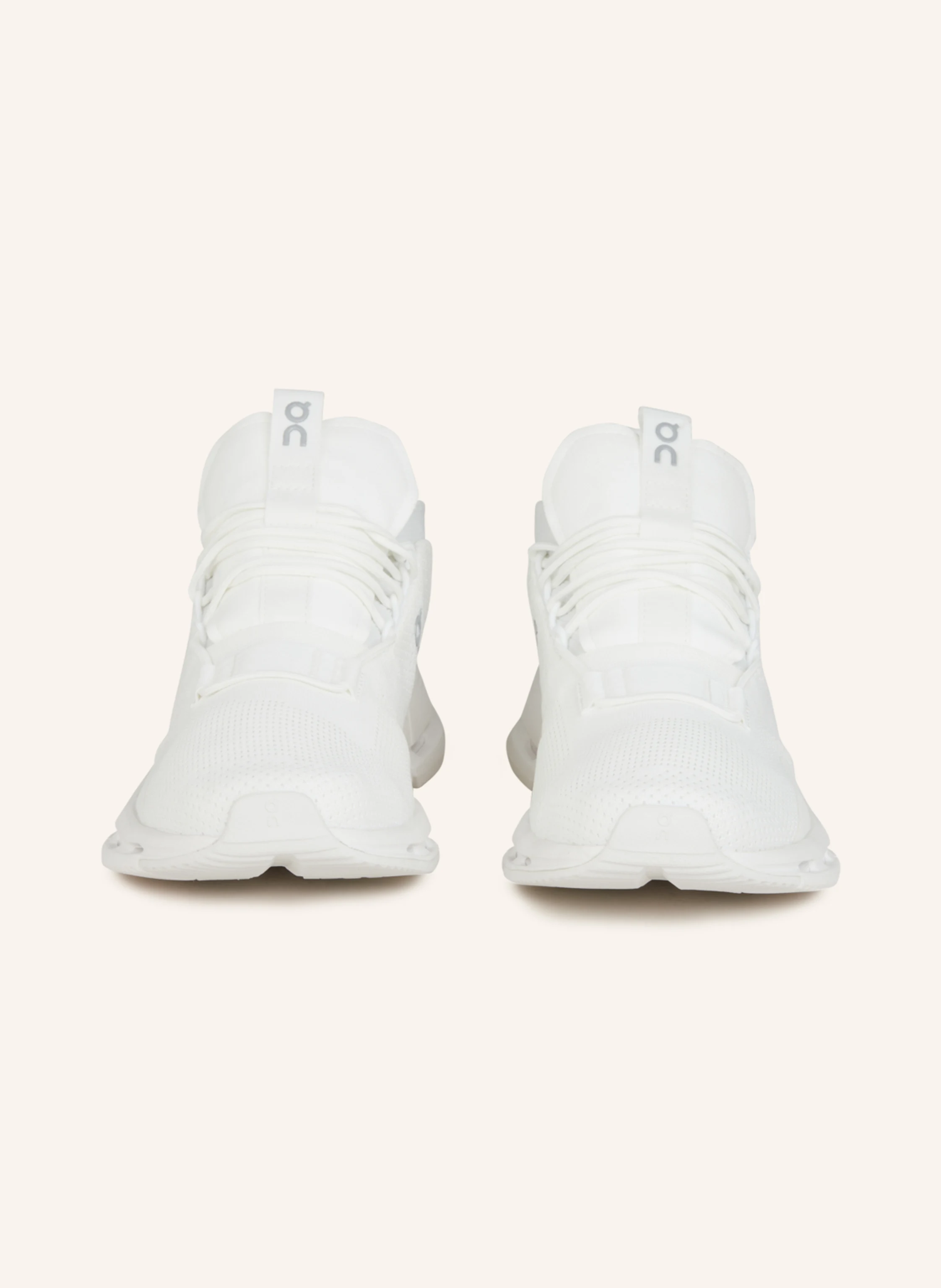 On Sneaker CLOUDNOVA UNDYED