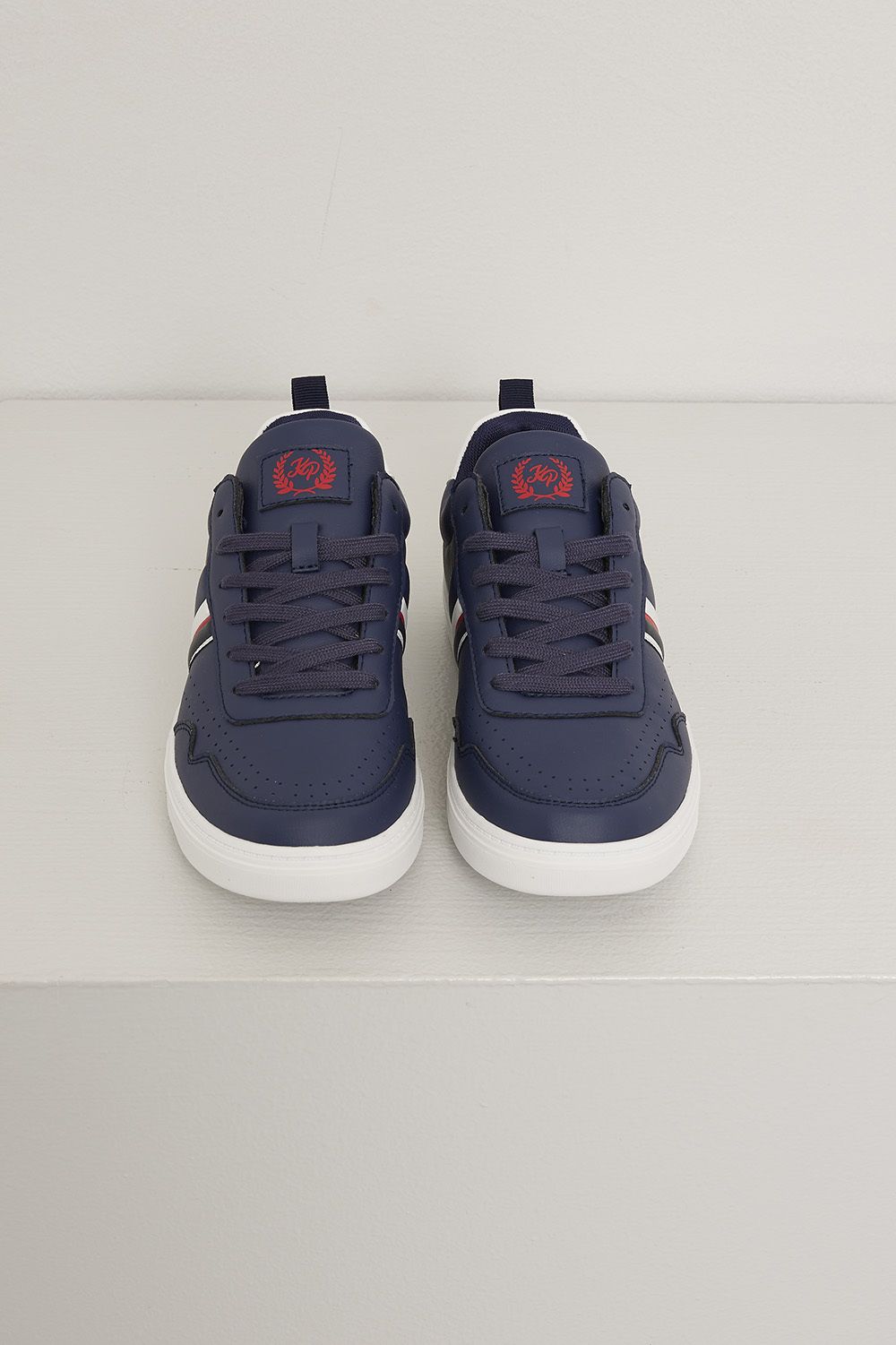 Sneaker Cayman