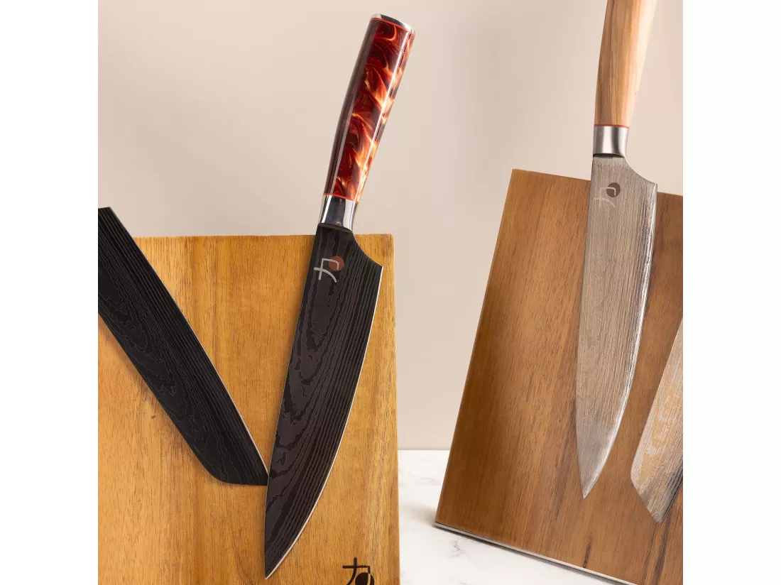 Set de 5 couteaux japonais TETSU et planche à découper 40x25x1,6cm MasterPRO