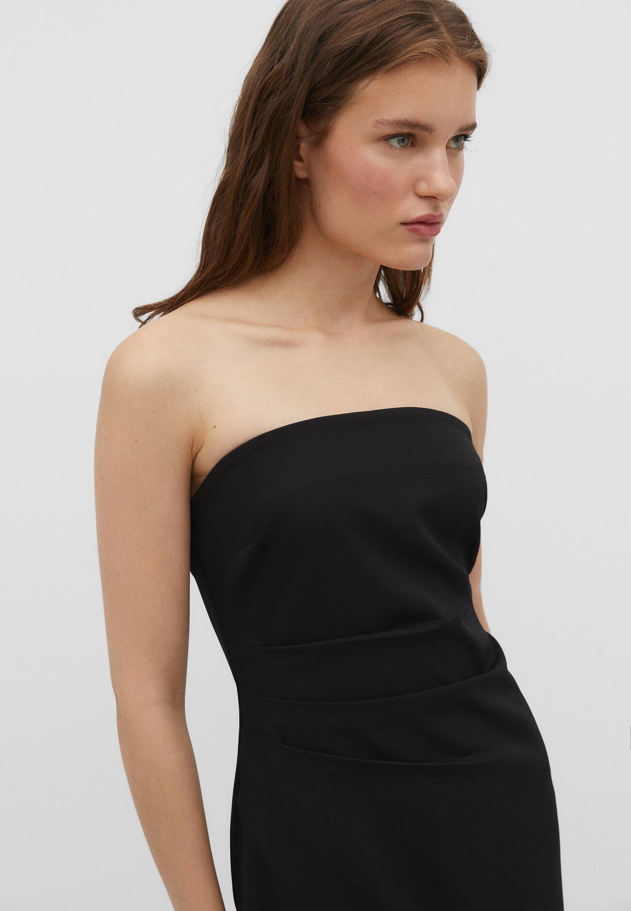 vestido curto sem alças