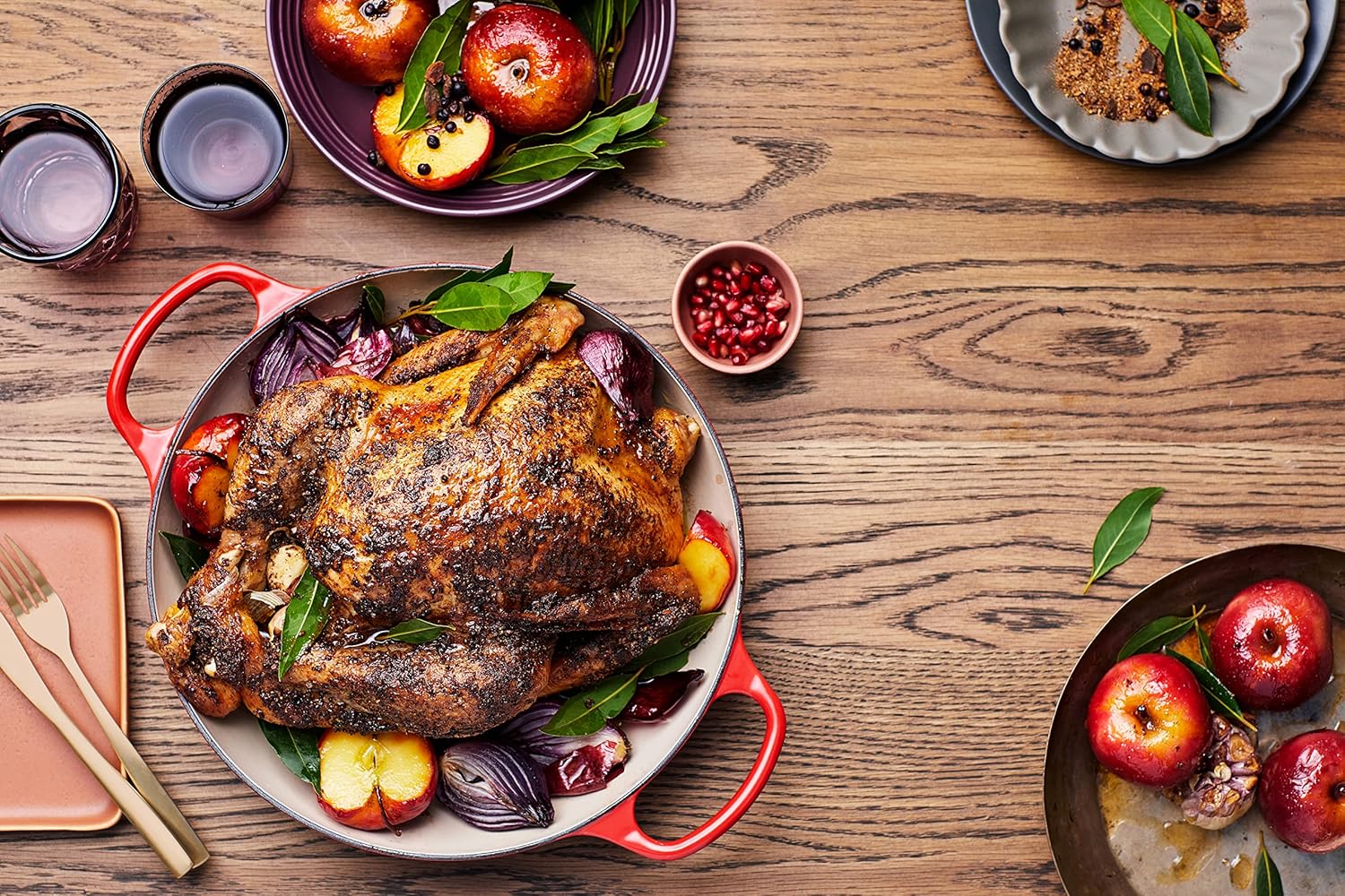 Le Creuset Signature Gusseisen Gourmet-Profitopf, Rund, Ø 30 cm, 3,5 l, Für alle Herdarten inkl. Induktion geeignet, 5,555 kg, Kirschrot, 21180300602430