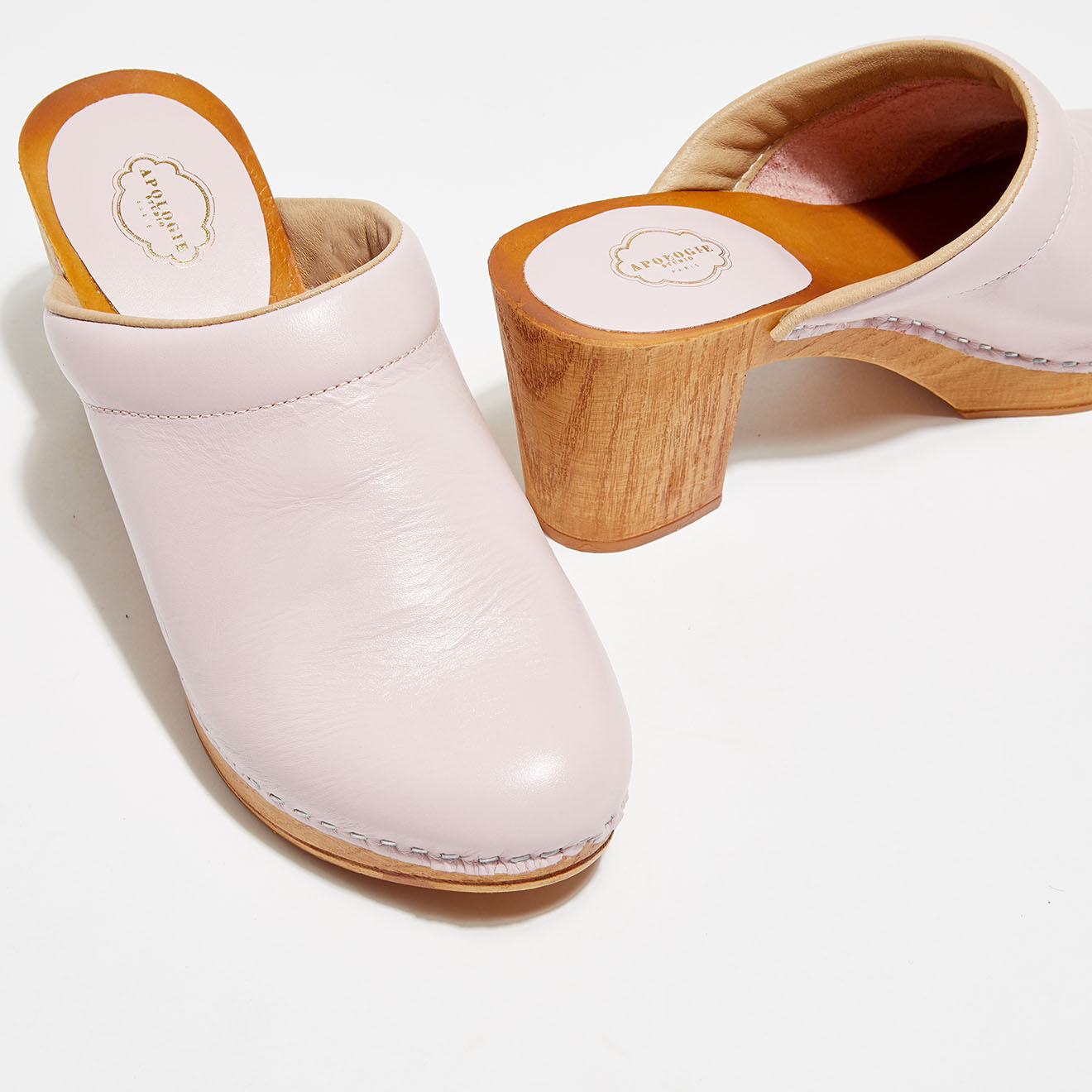 Apologie Studio Sabots en Cuir Chloé rose pâle - Talon 8 cm