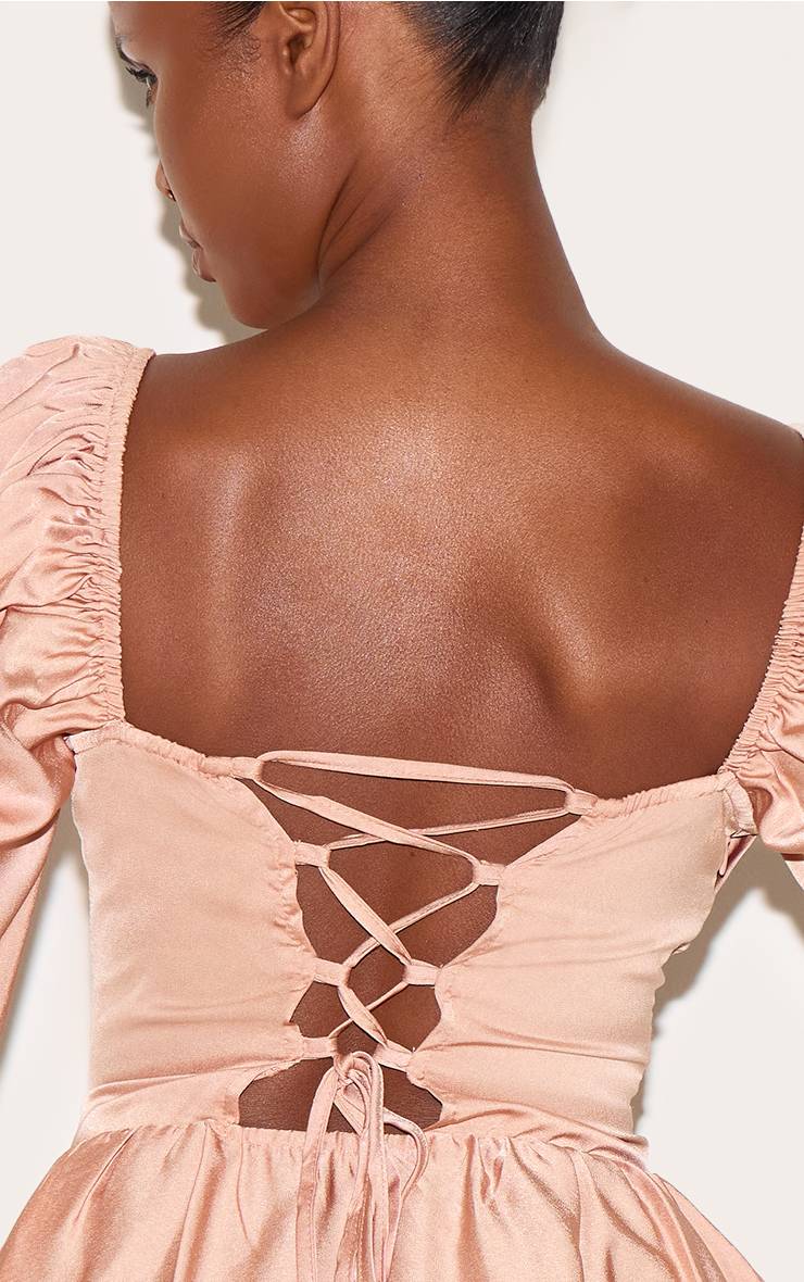 Dusty Peach Robe Patineuse Bouffante À Détail Corset En Satin