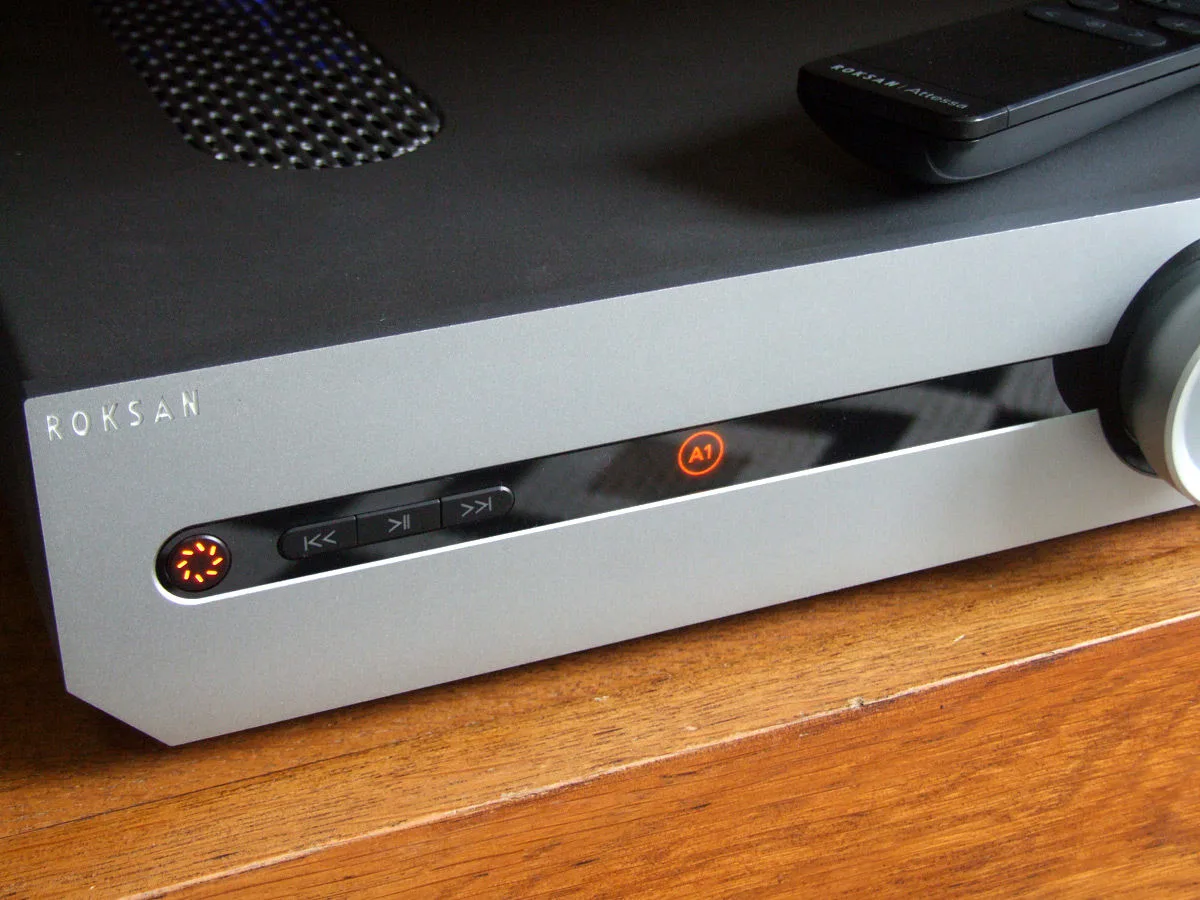 Roksan Attessa BluOS Silver Amplis hi-fi stéréo