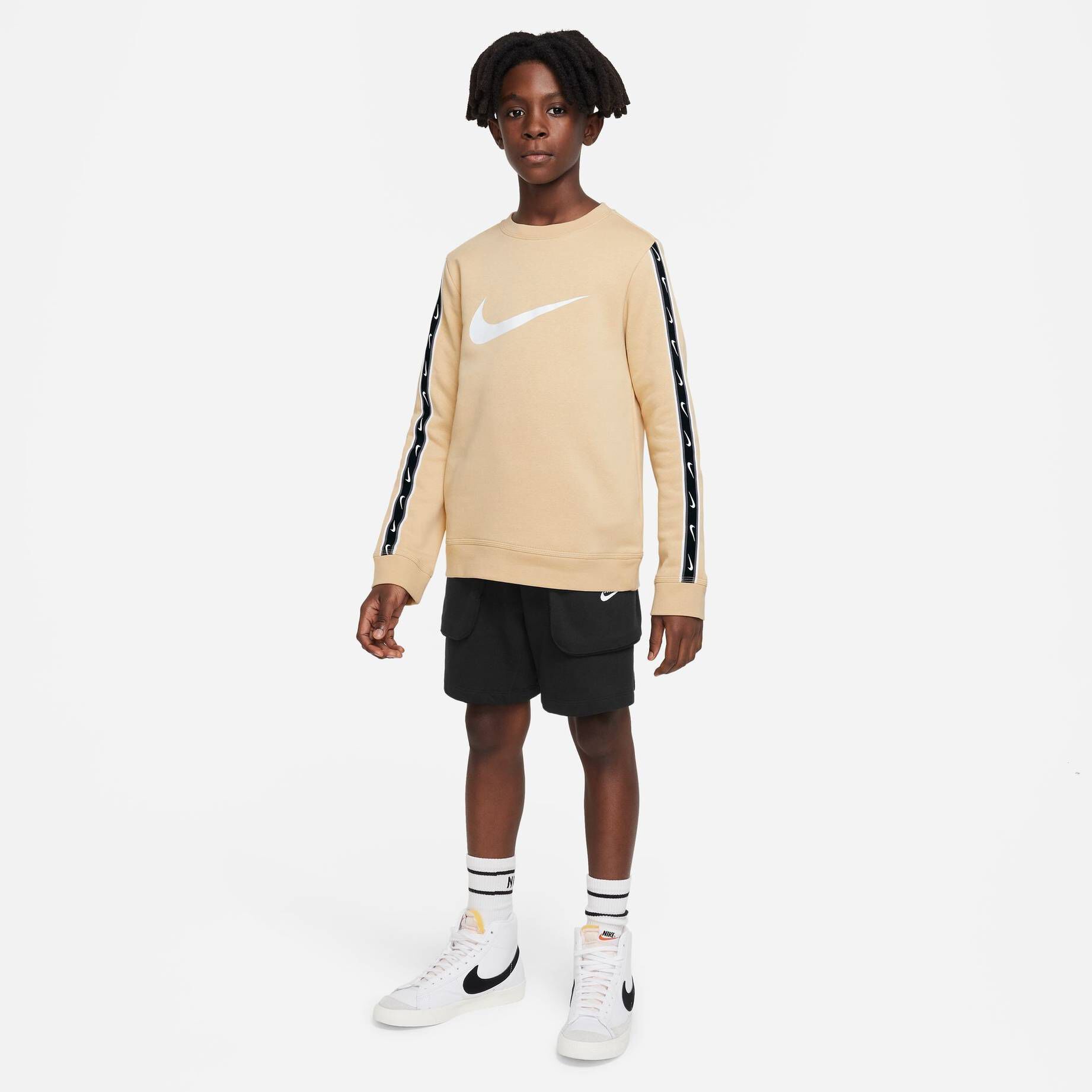 Nike Sportswear| Jungen Sweatshirt REPEAT