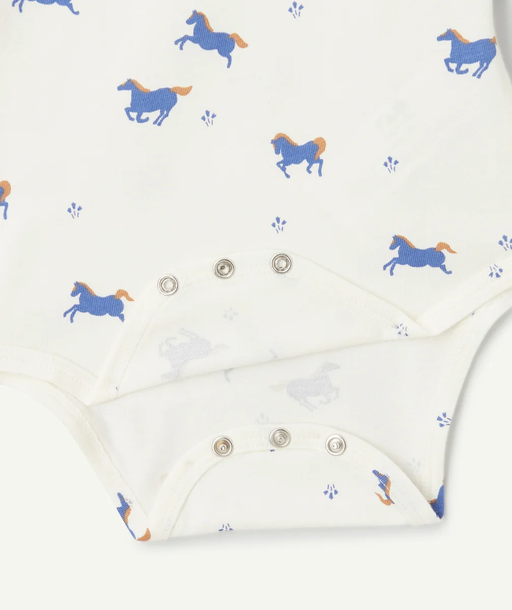 lot de 3 bodies bébé en coton bio bleu et blanc thème chevaux