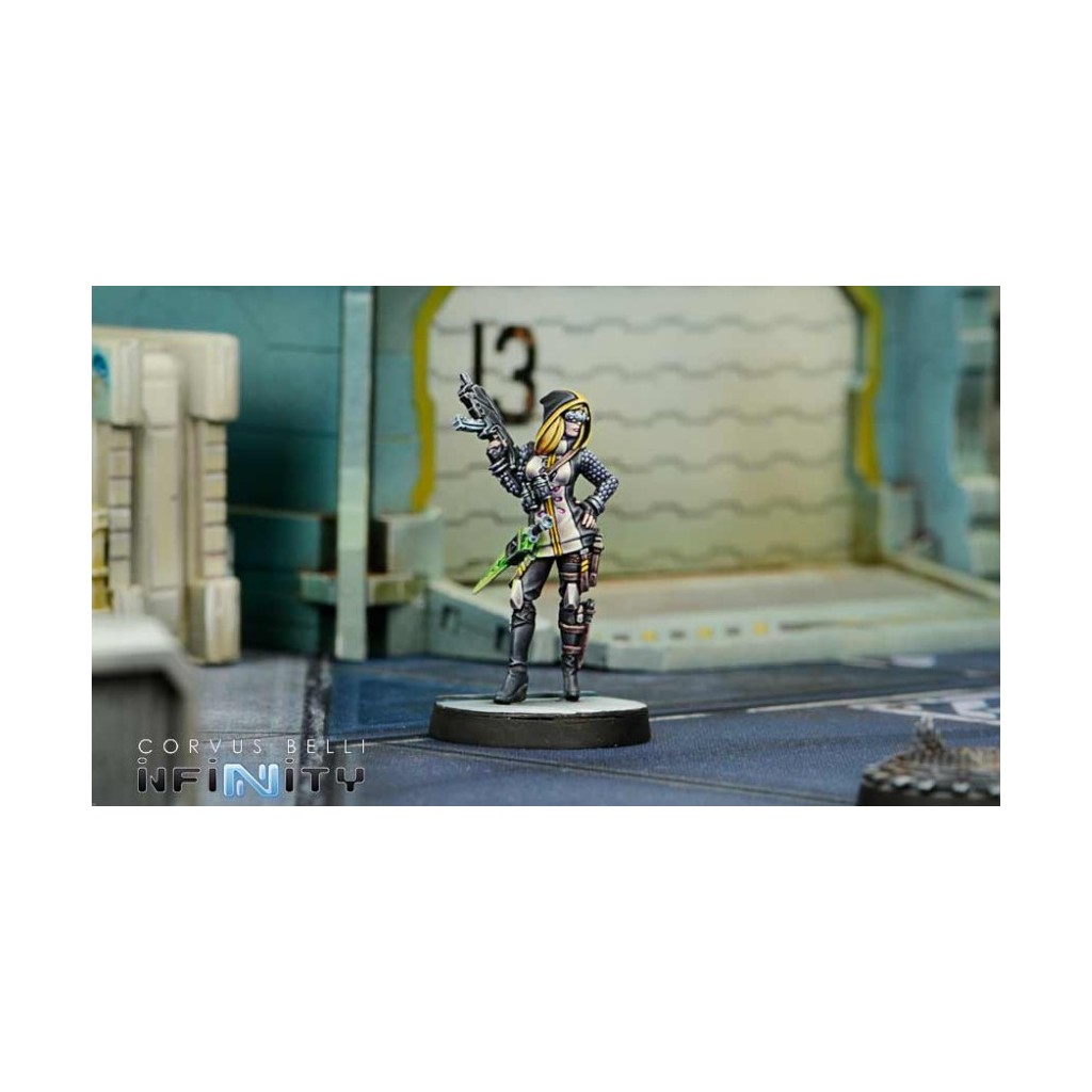 Infinity - Aleph - Dart, Optimate Huntress (Submachine gun, Grenades)