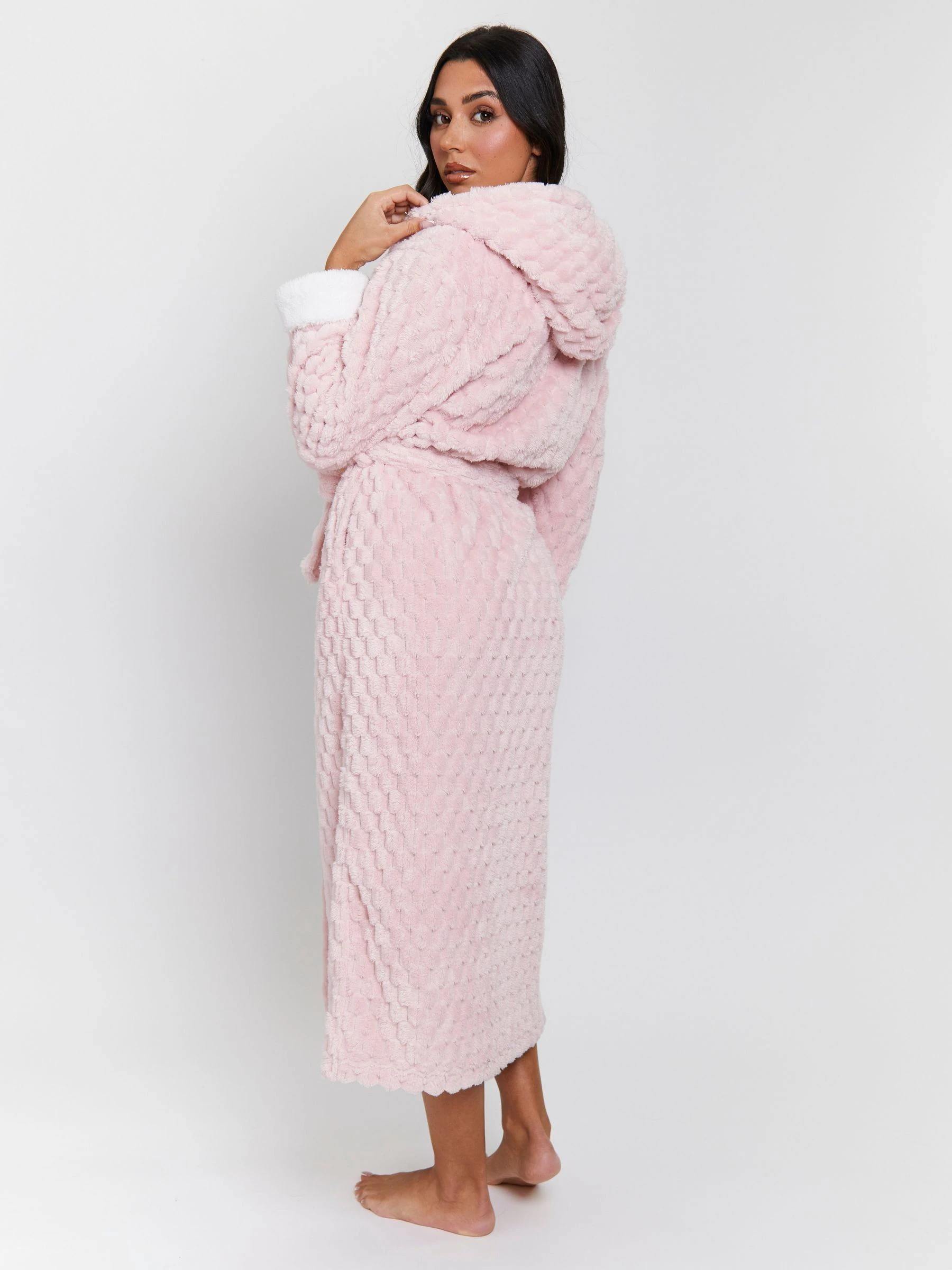 Roze - Loungeable - Geometrische luxe fleece maxi-badjas met capuchon