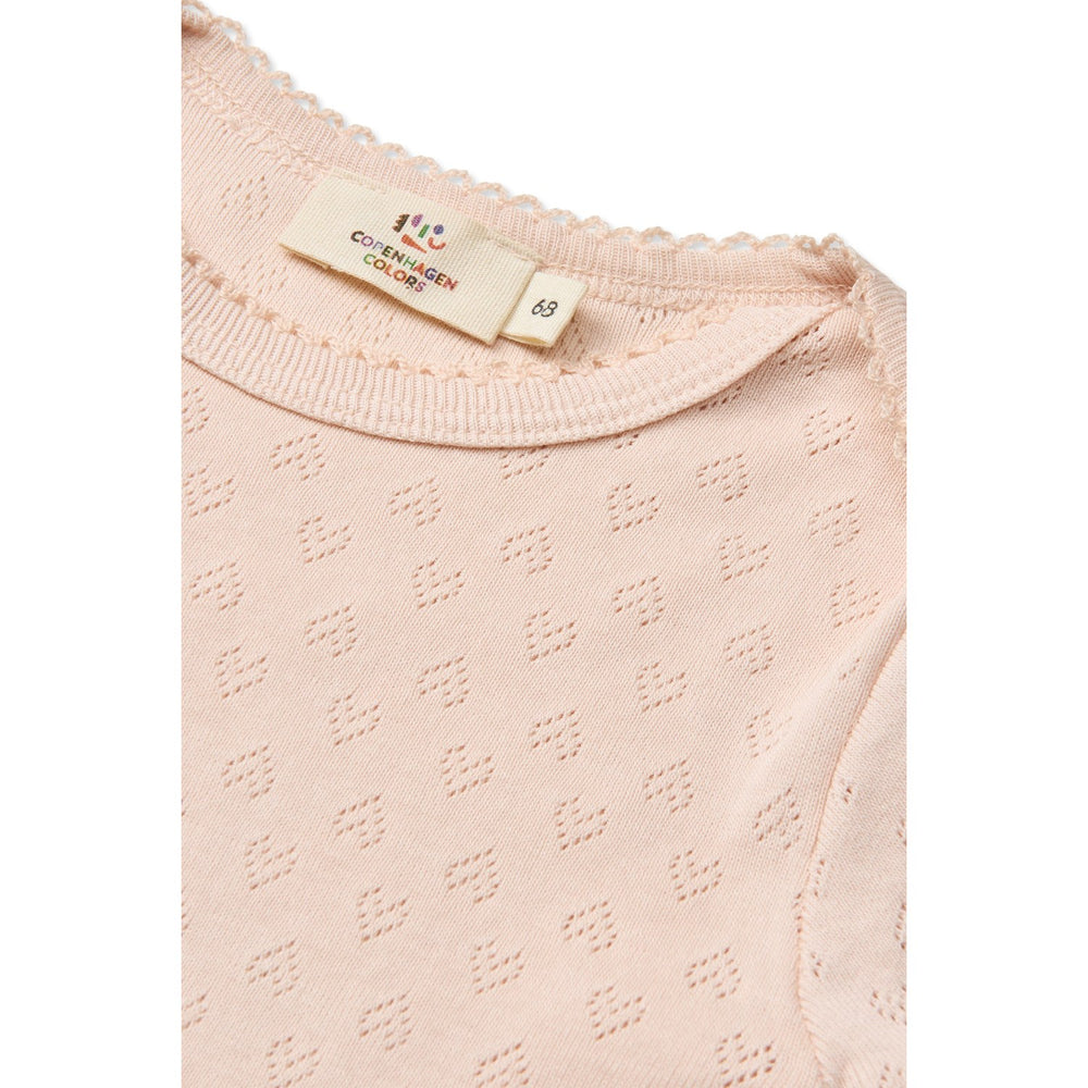 Køb COPENHAGEN COLORS Dusty Rose Pointelle Heart Lapneck Body Ss