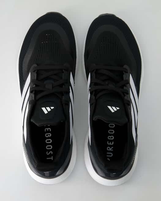 Adidas Pureboost 5 Sportschuhe in Schwarz