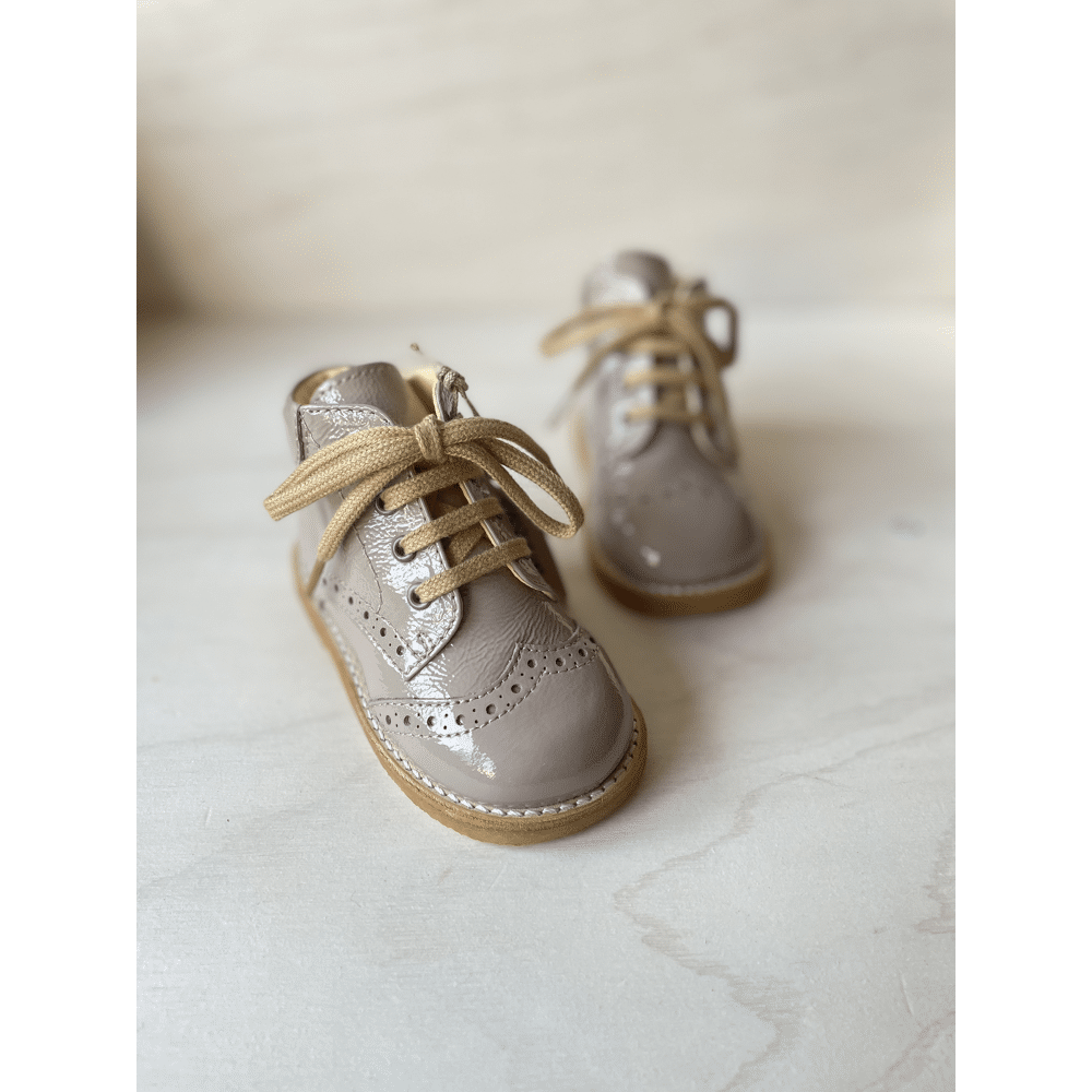 Angulus - Classic Lace-Up Shoe - Dusty Almond