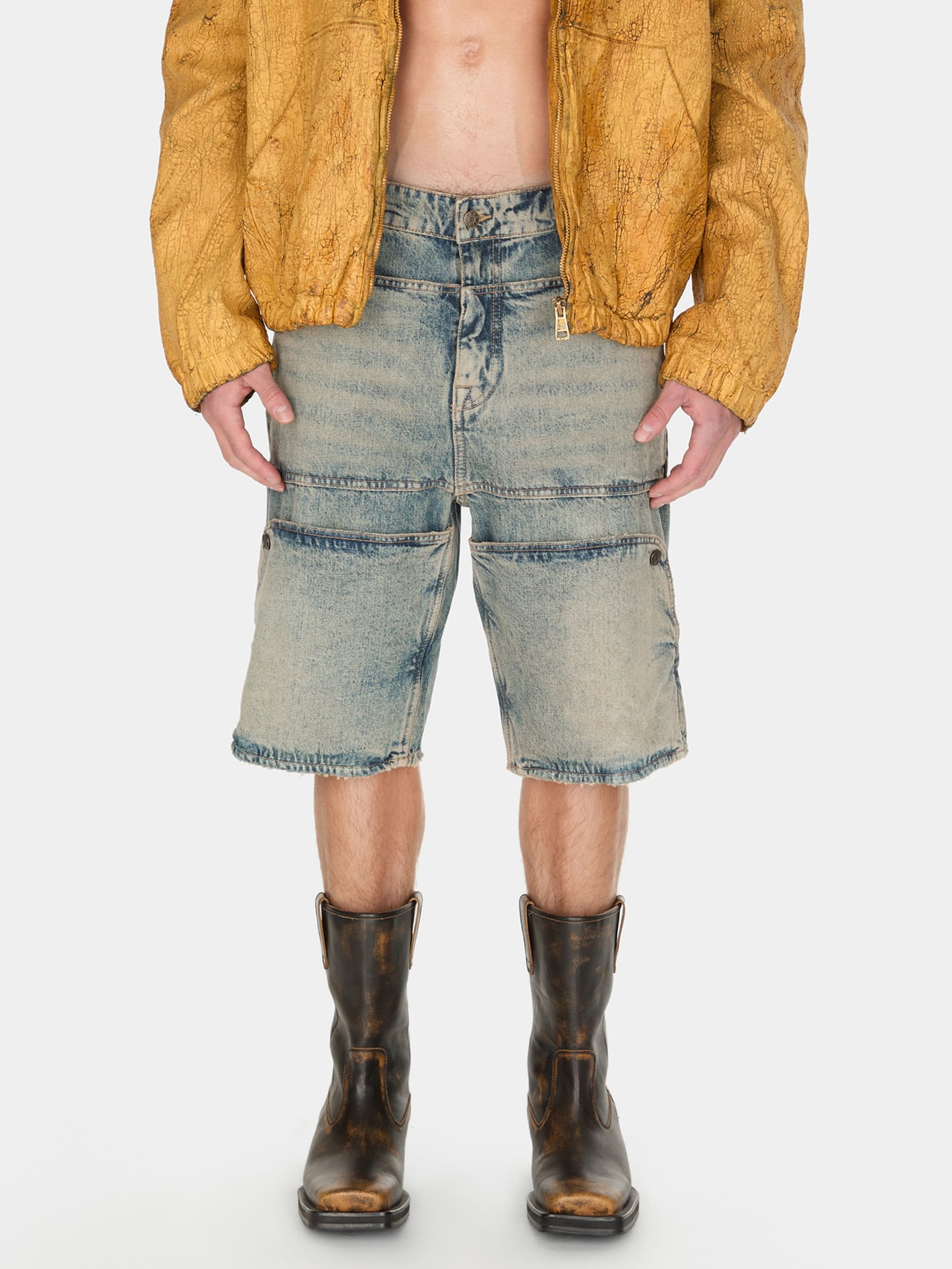 shorts utilitários de denim lavado
