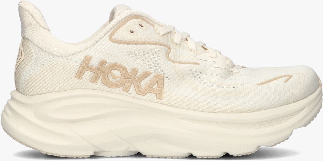 beige hoka lage sneakers clifton 10