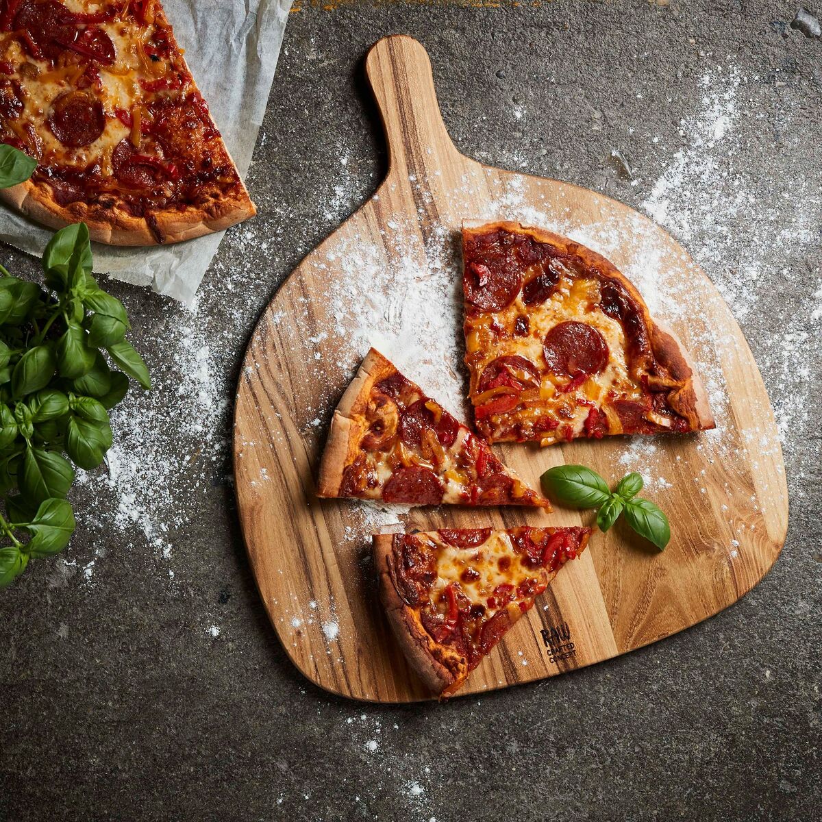 RAW Pizza Serveringsbrett Teak