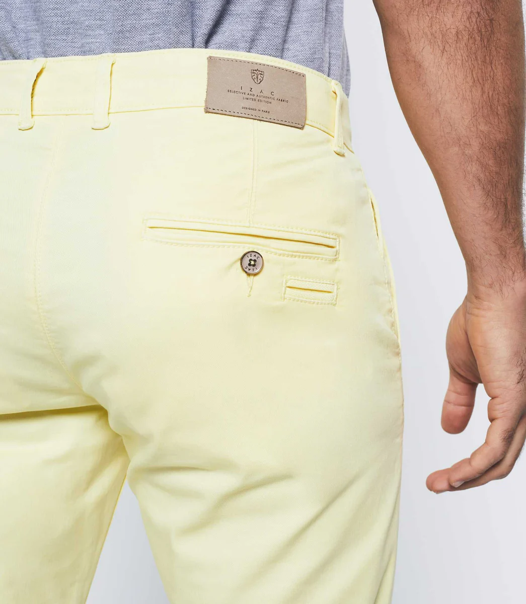 Pantalon slim casual jaune pale 