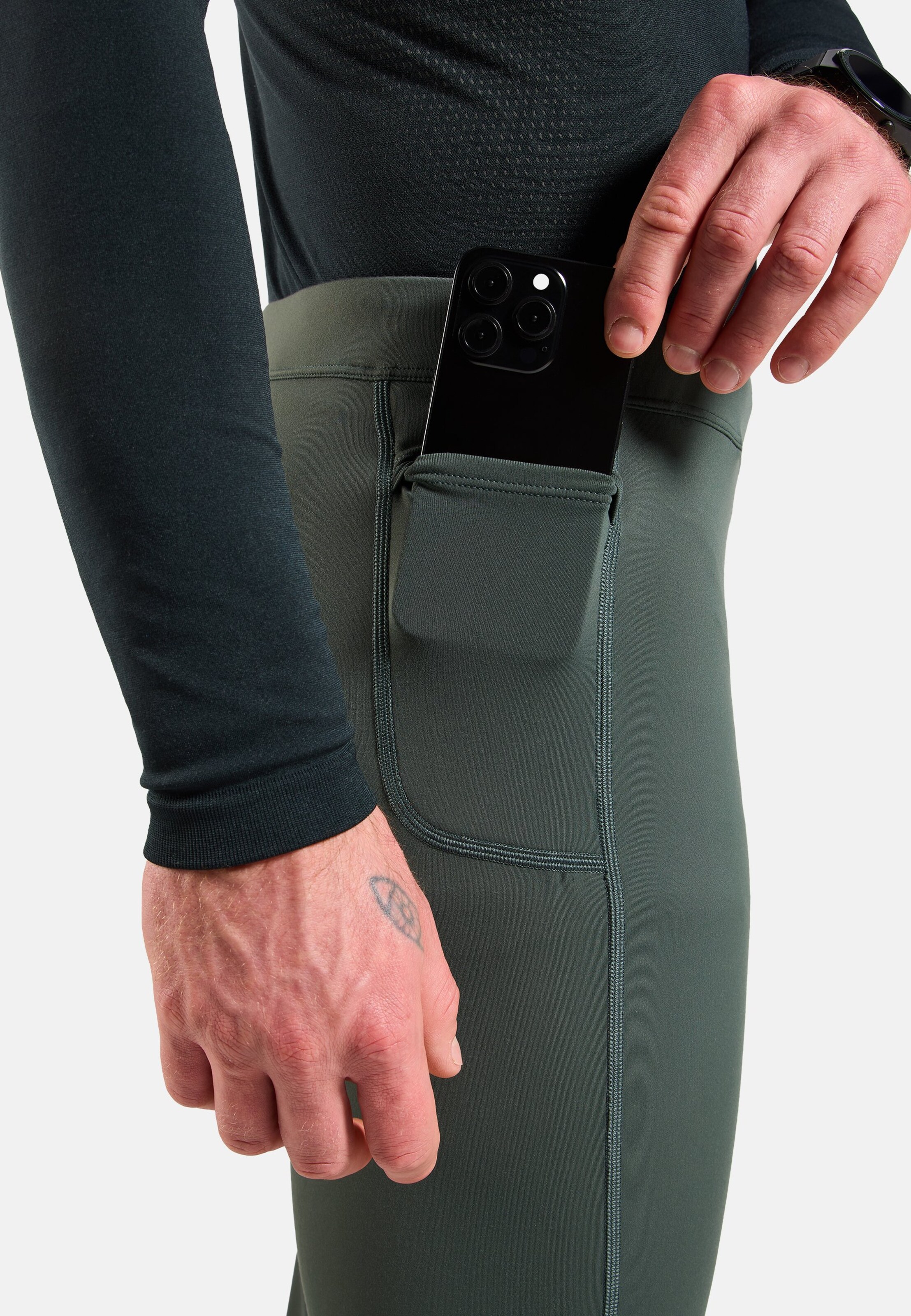 Essentials Warm Lauftights 2.0 in urban chic