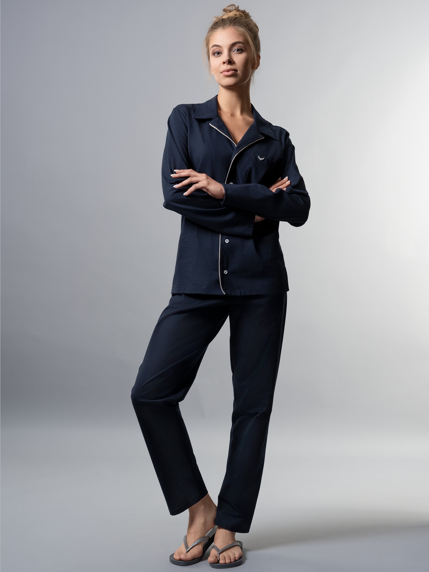 Schicker Schlafanzug mit elegantem Kragen und Knopfleiste Navy