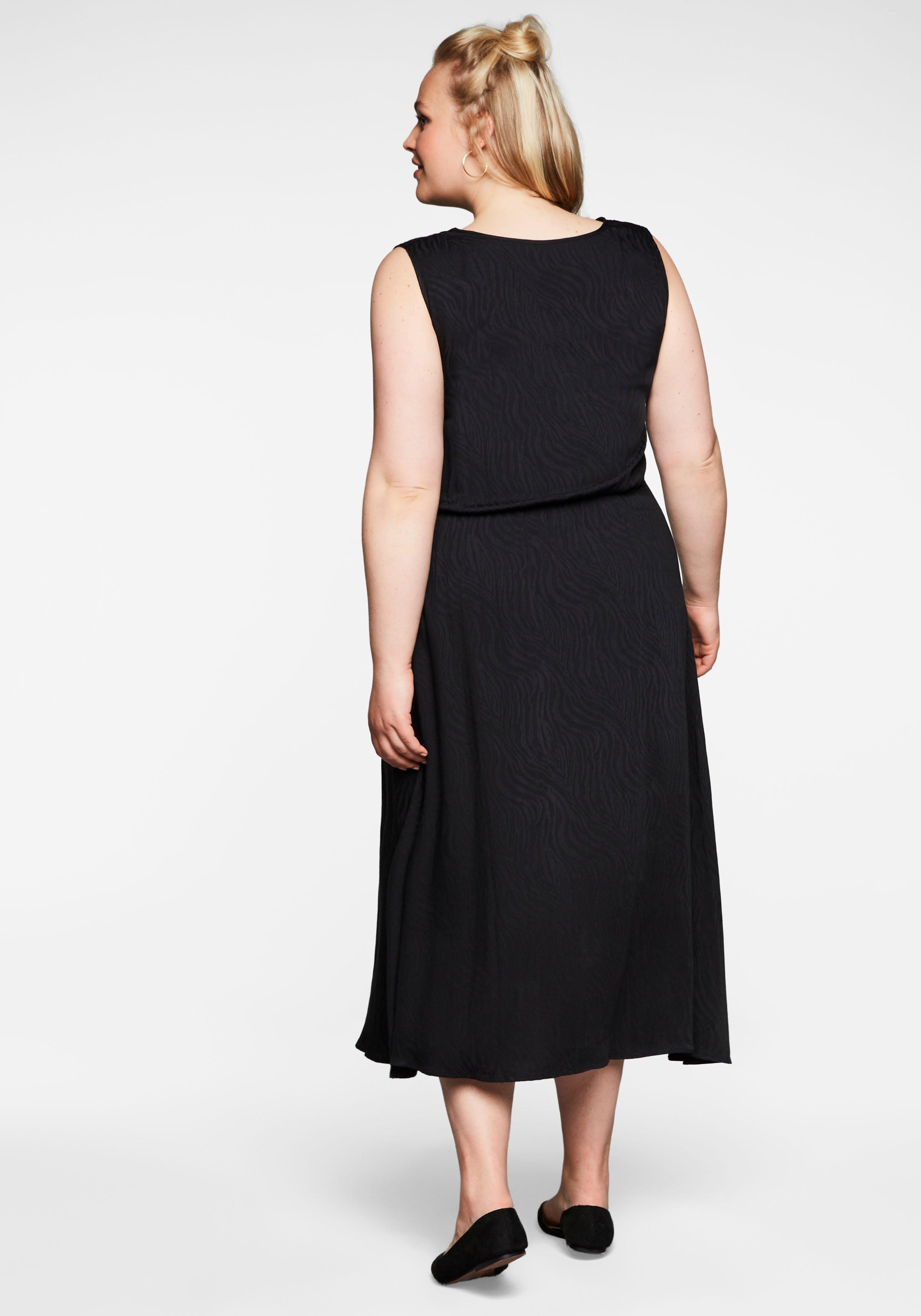 Set aus ärmellosem Kleid und kurzem Cardigan
