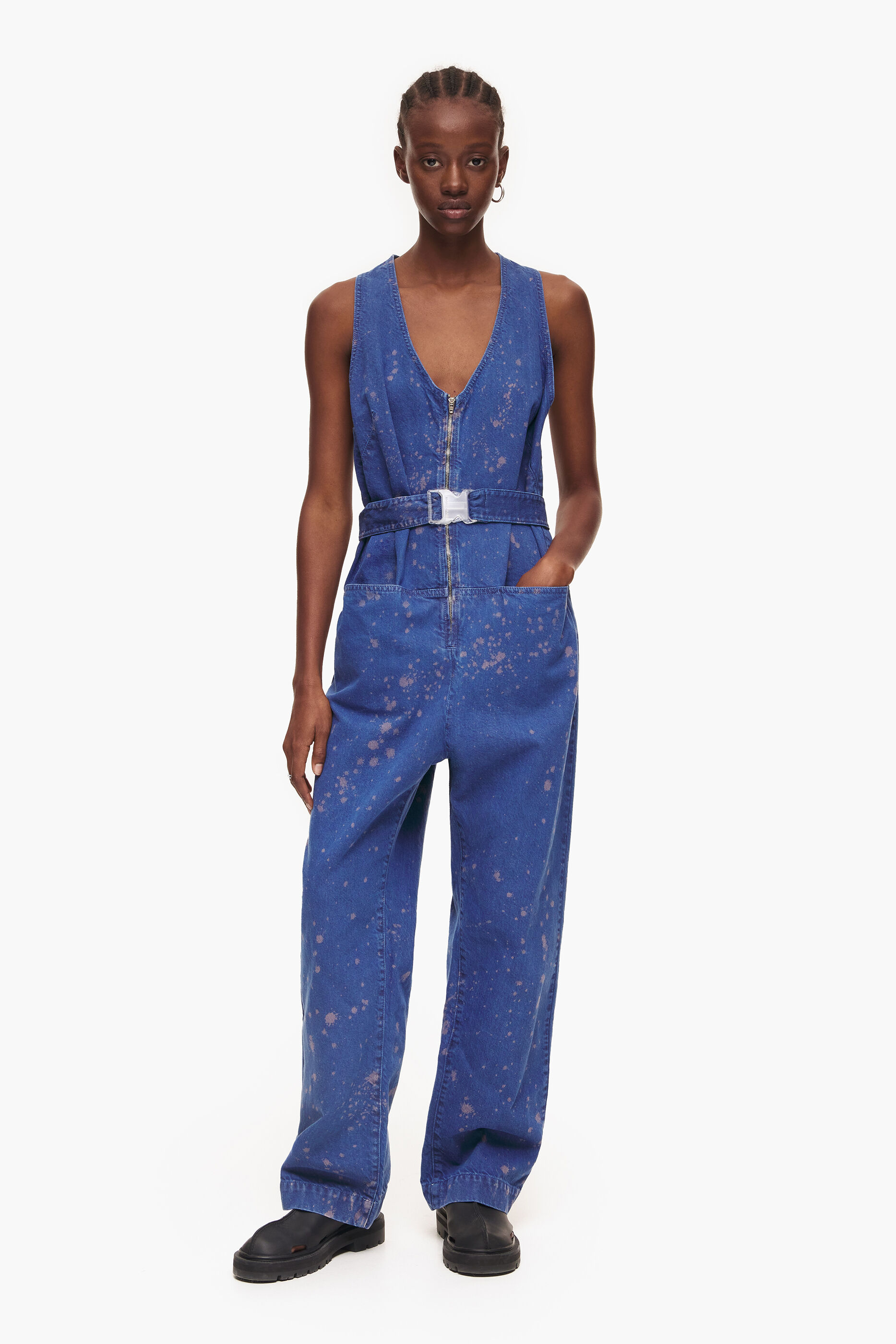 Macacão jeans azul escuro