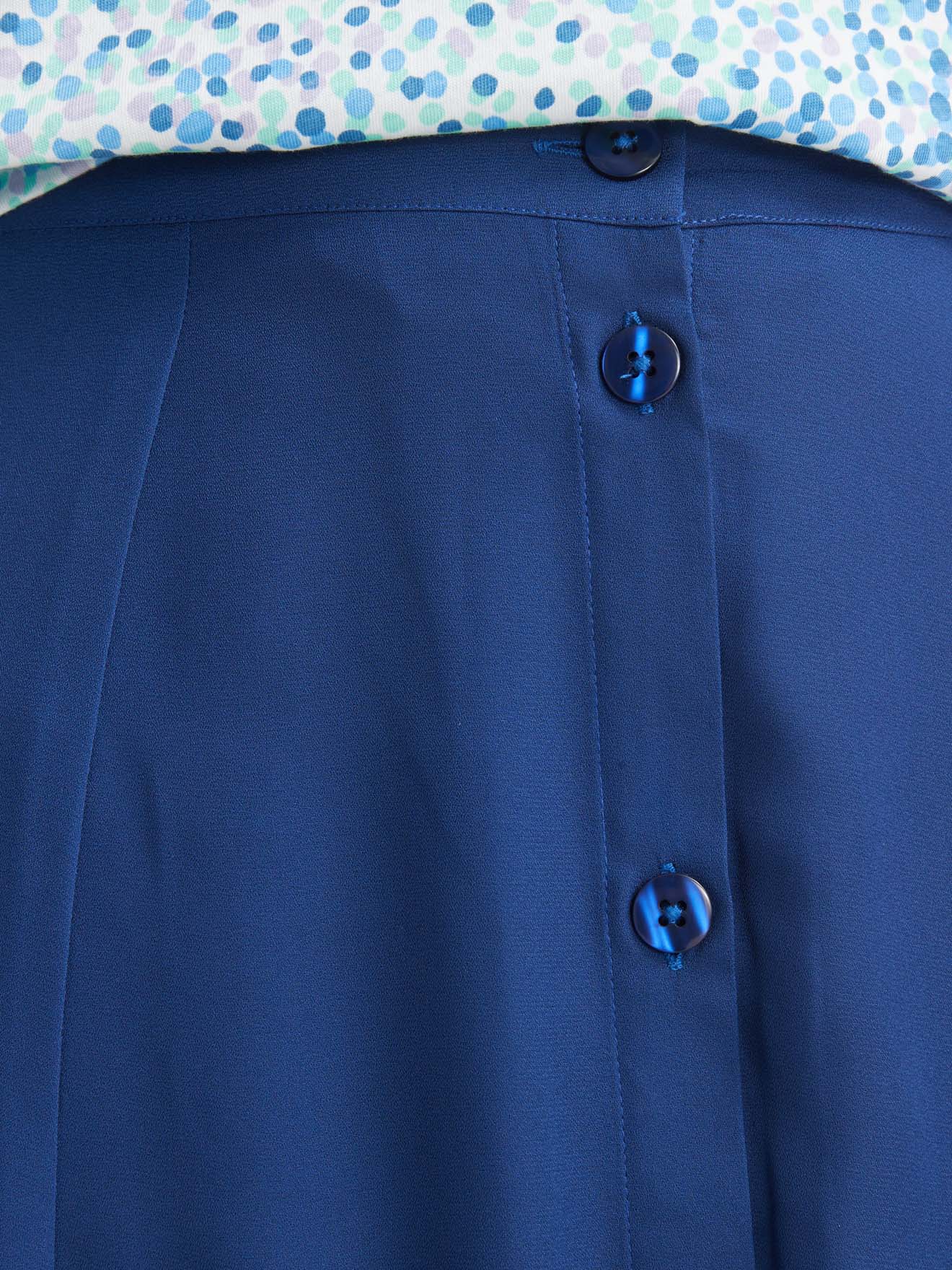 Jupe évasée toute boutonnée