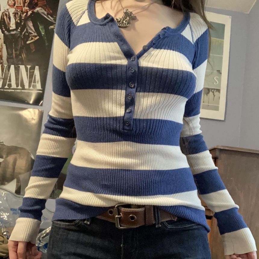 Rosesand - Gestreepte, slim-fit gebreide top met lange mouwen