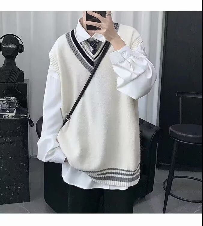 Femilina - V-hals gestreept vest