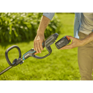 Gardena 18V grastrimmer PowerTrim 30 cm incl. 2.0Ah accu + lader