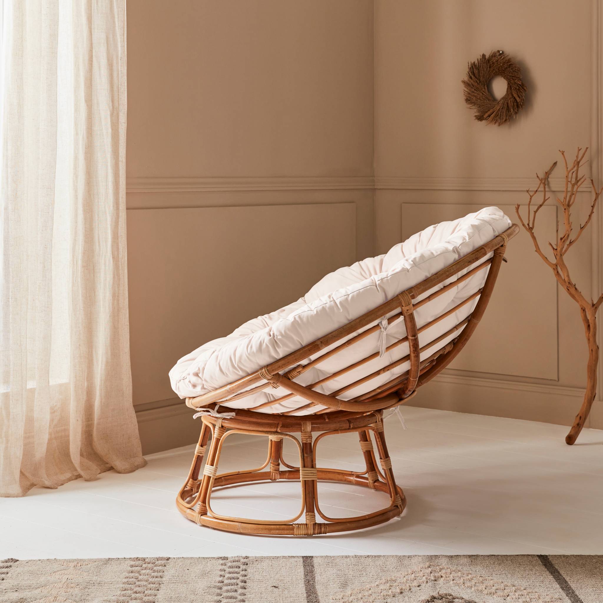 Fauteuil papasan en rotin avec coussin blanc ø113cm