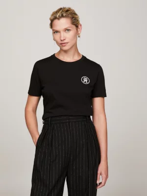 Camiseta moderna com bordado de monograma TH