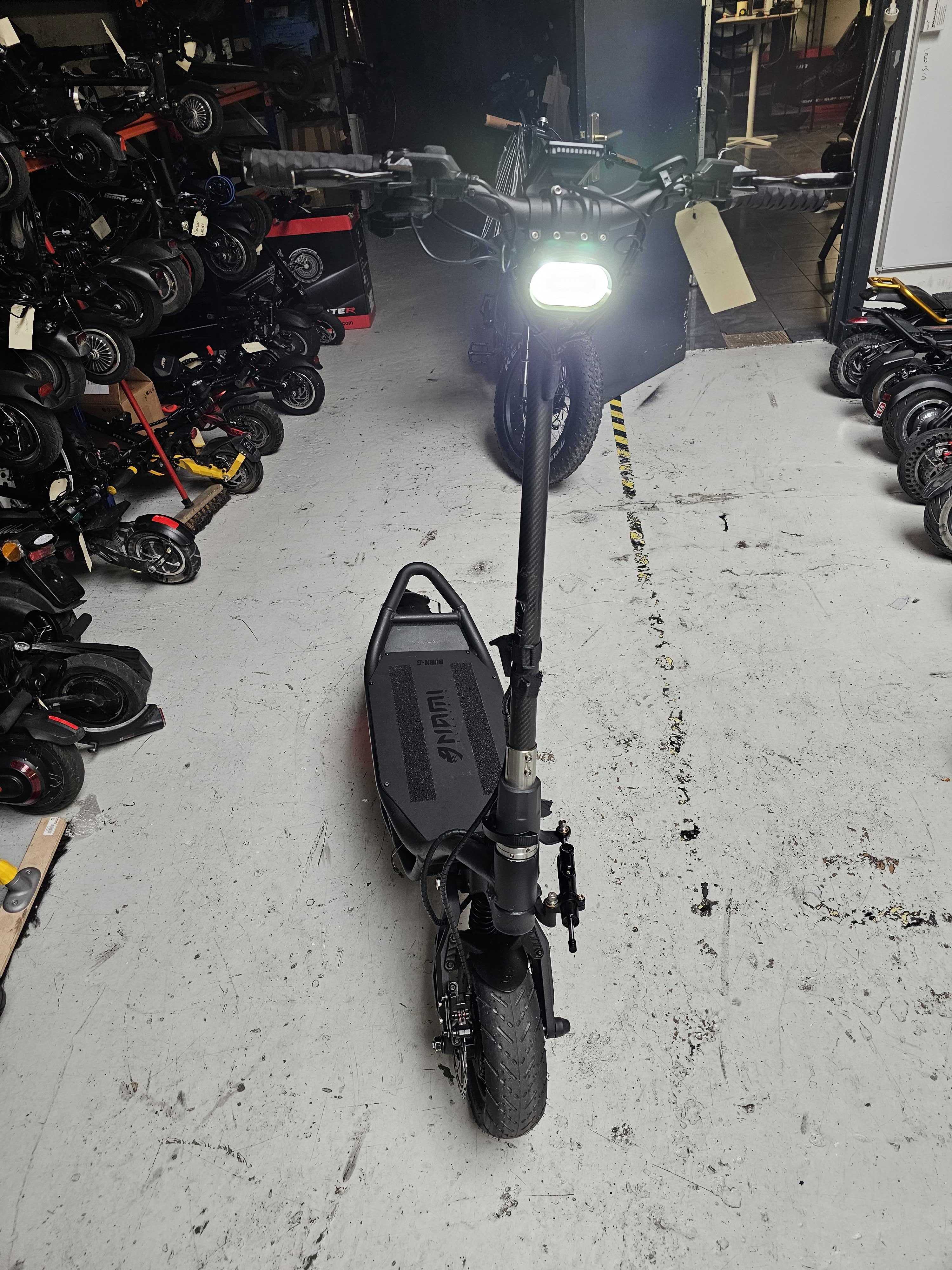 Trottinette Électrique Nami Burn E2-MAX 72V - 32 AH - Occasion