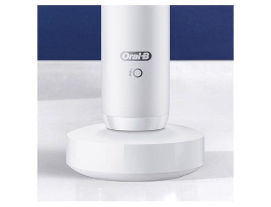 ORAL B - Oral-b io 8n - avec etui de voyage et porte brossette - blan...