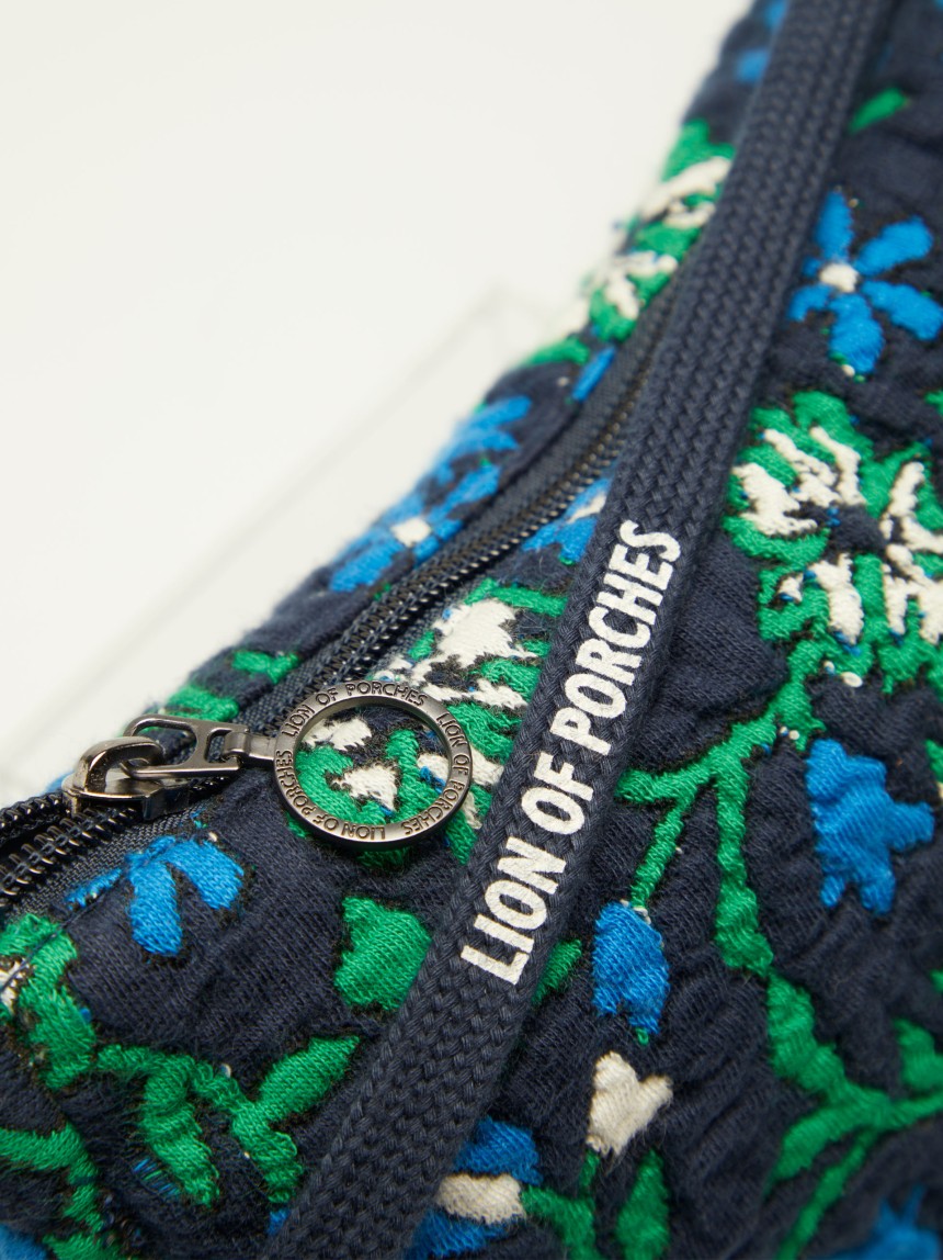 Bolsa floral em malha