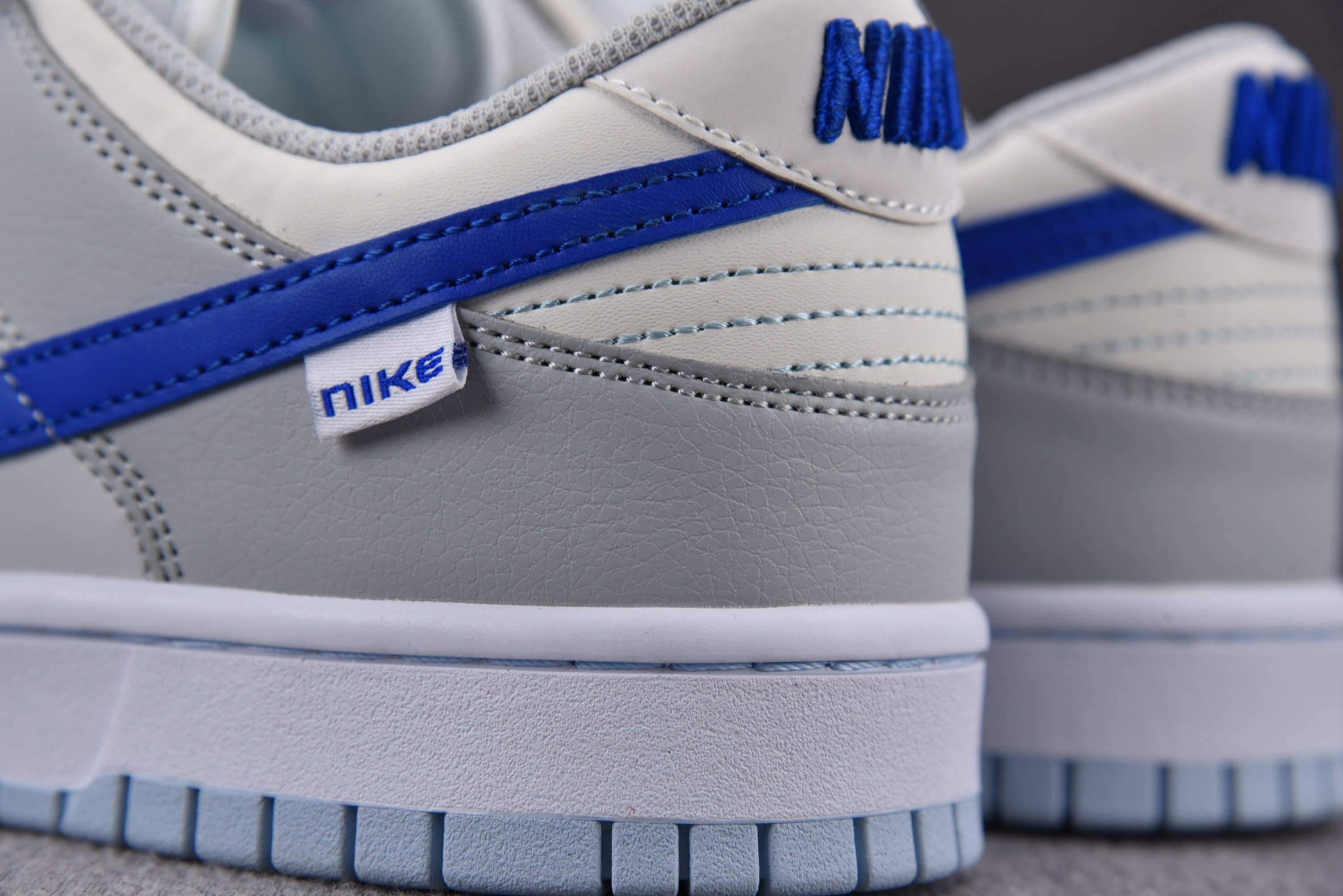 Nike Dunk Low Ivory Hyper Royal