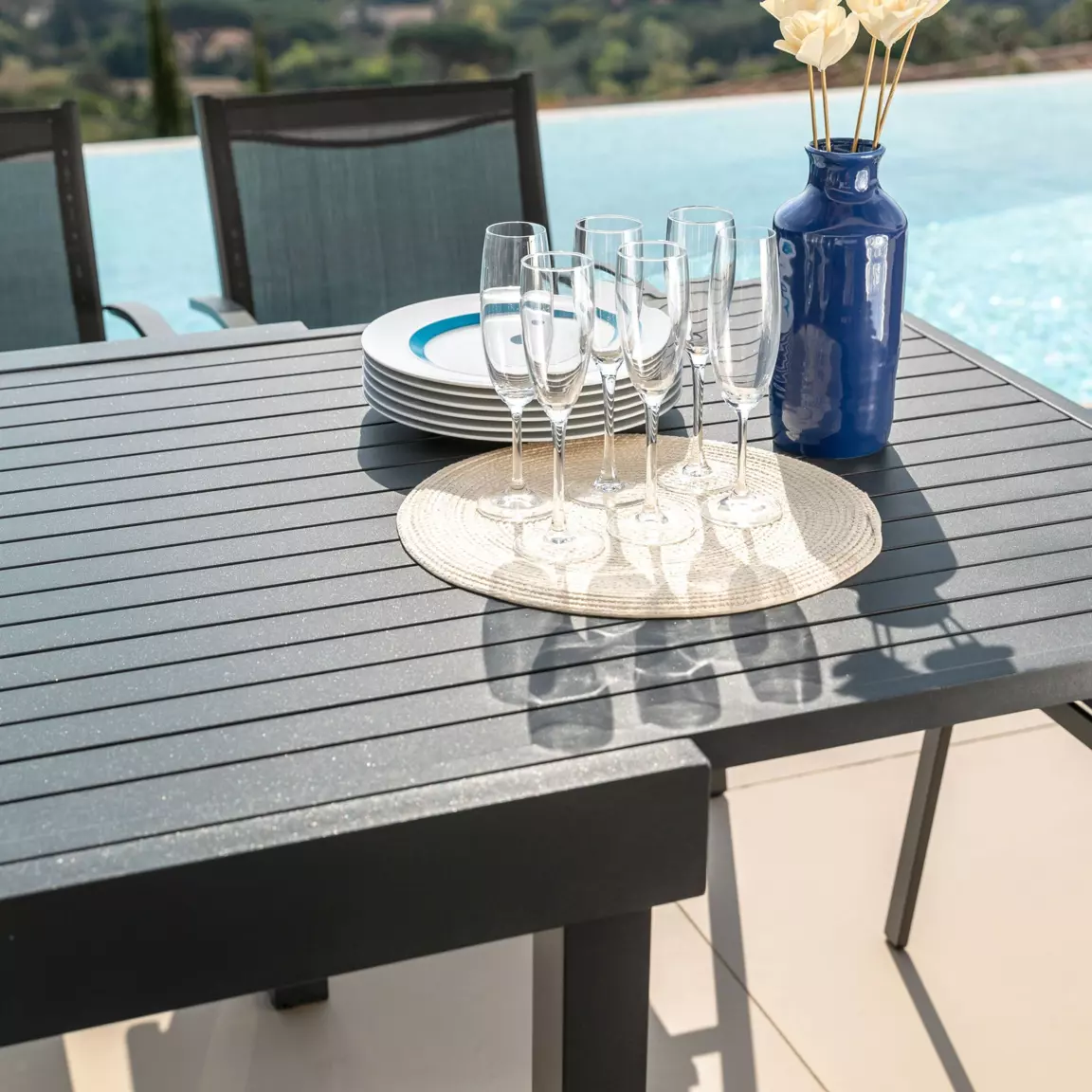 Table de jardin extensible aluminium 12 places (200/320 x 100 cm) Murano Gris anthracite