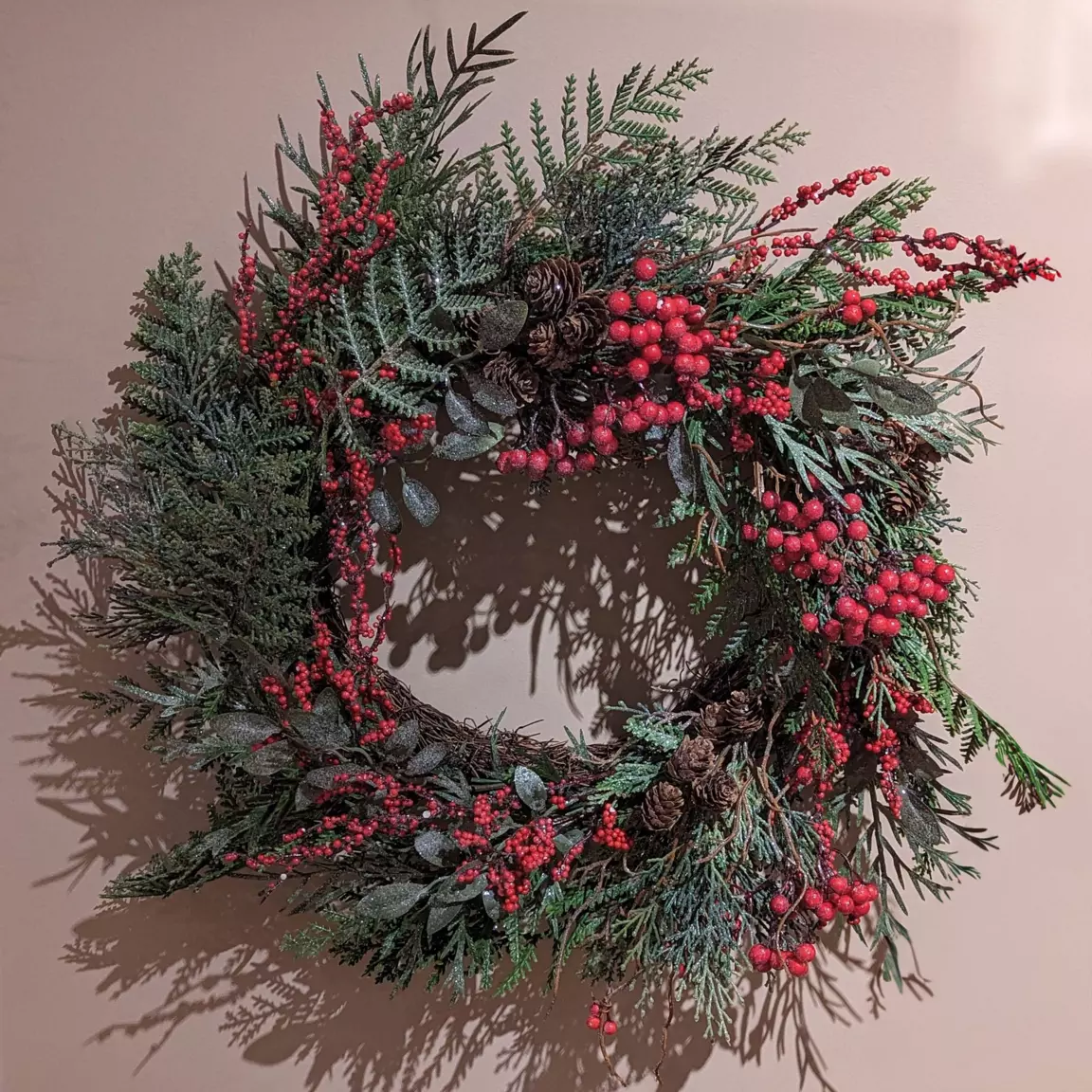 Couronne de Noël (D50 cm) Baies enchantées