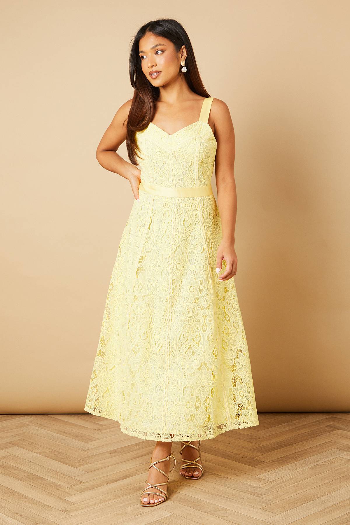 Oasis Robe Midi en Dentelle Florale Col V Petite Taille