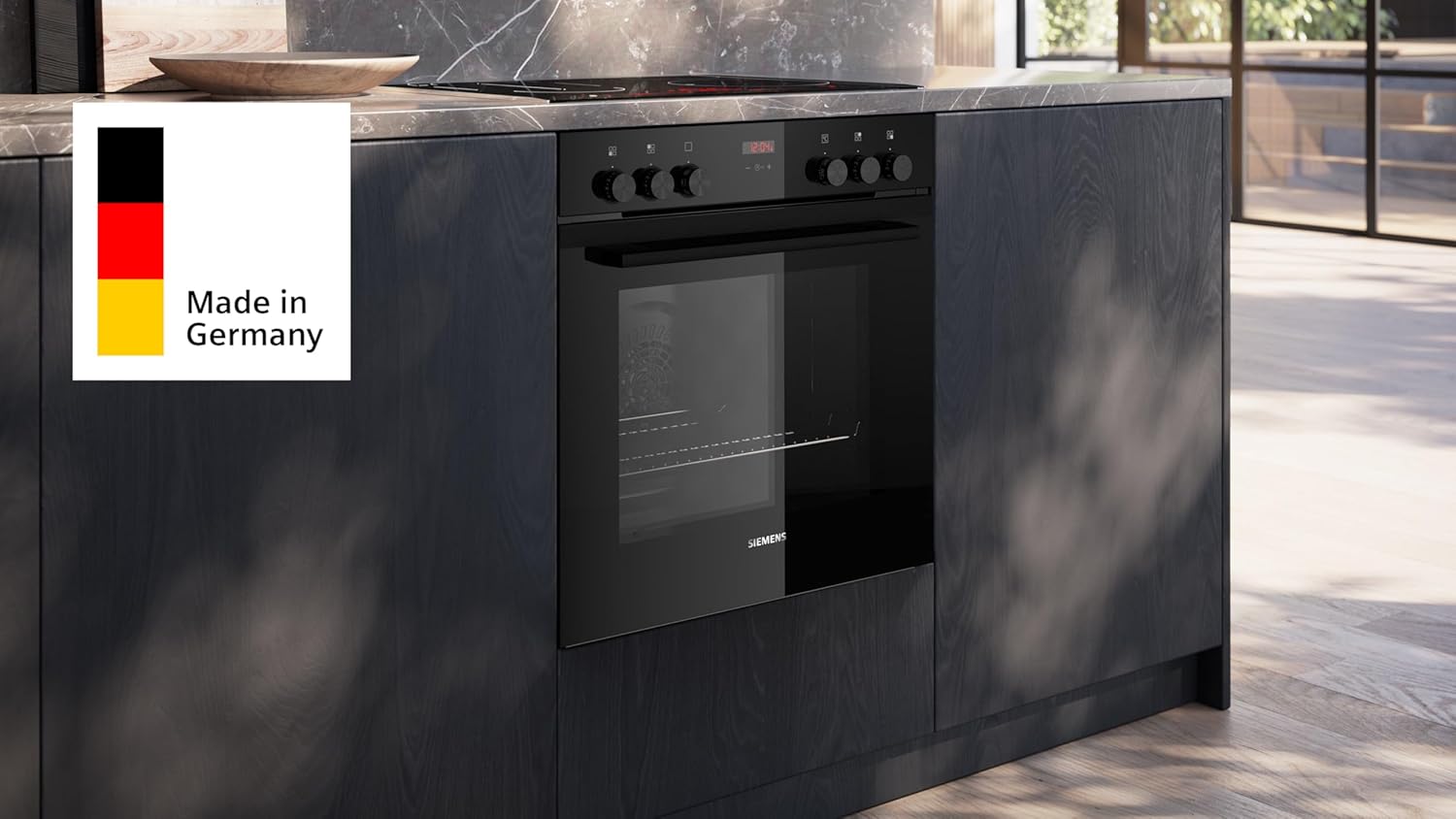 Siemens EQ322IAAB, iQ300 Einbauherd-Set, Bestehend aus HE213ABB4 Herd, 60 x 60 cm, 3D Heißluft für gleichmäßige Hitze, LCD-Display & EI631CFB1E Induktionskochfeld, Bräterzone, powerBoost, Rahmenlos