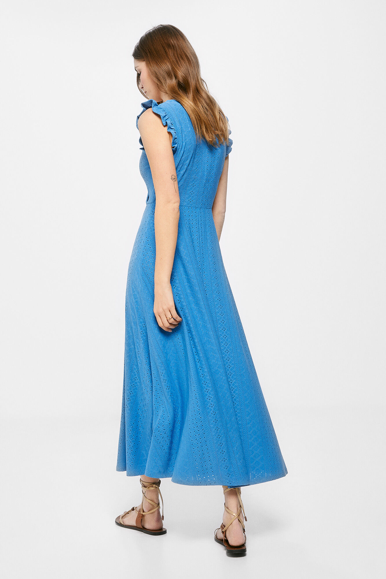 Vestido midi bordado suíço - Azul médio