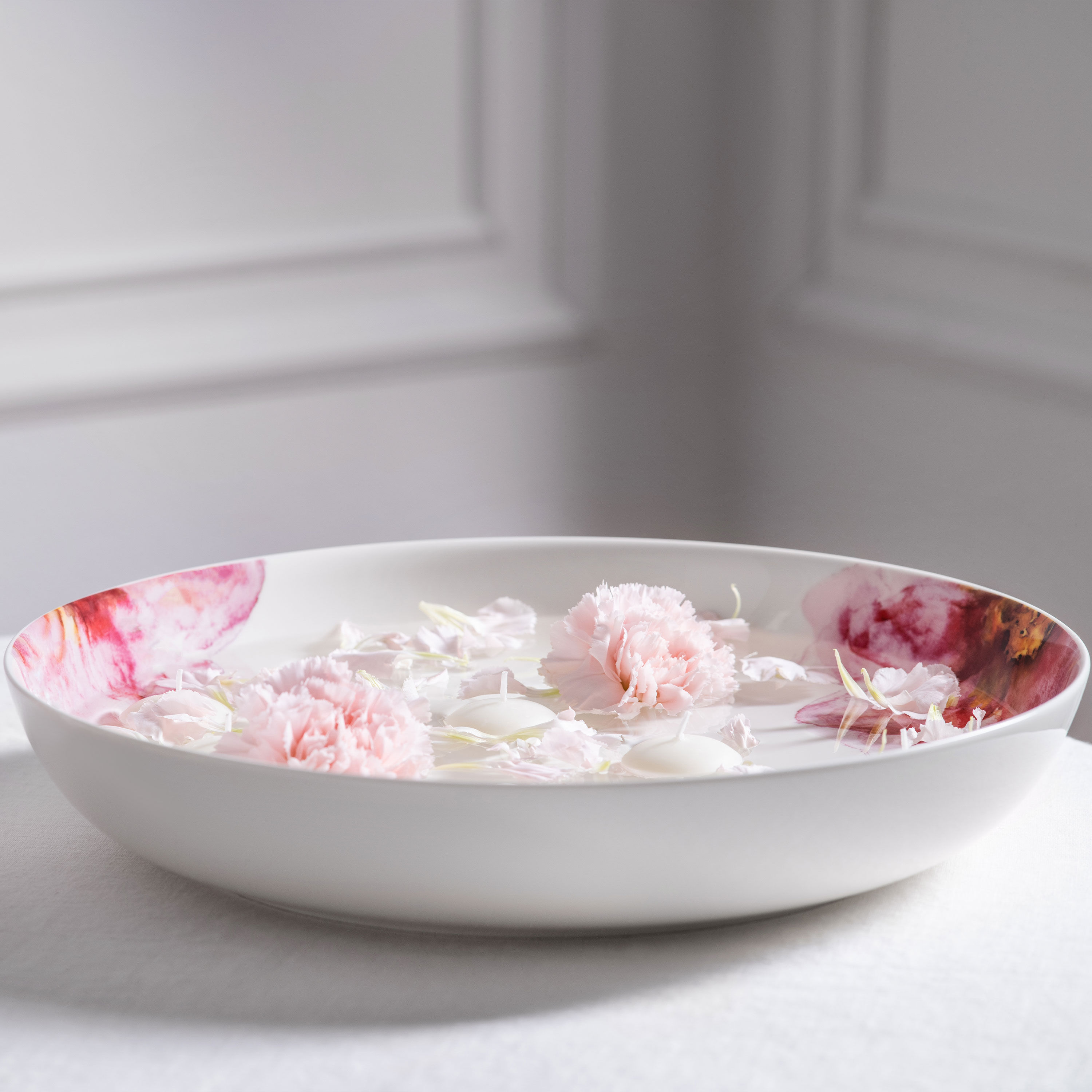 Rose Garden Salad serving bowl Multi-colored, 115 oz, Premium Porcelain