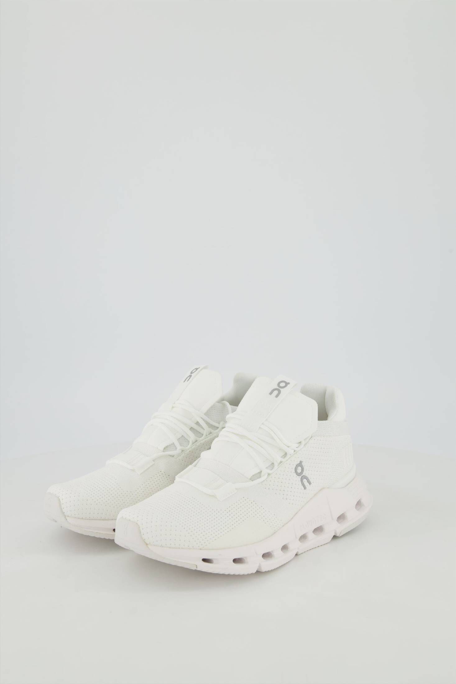 On| Damen Sneaker CLOUDNOVA UNDYED-WHITE