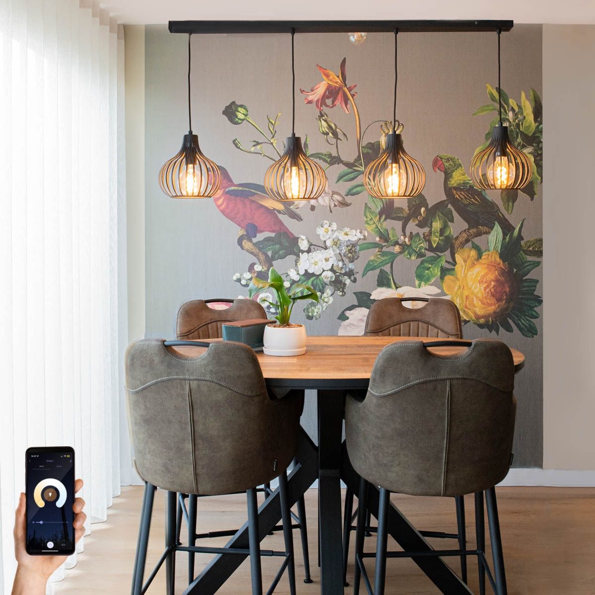 Smart hanglamp zwart 4-lichts incl. 4 Wifi G95 - Saffira