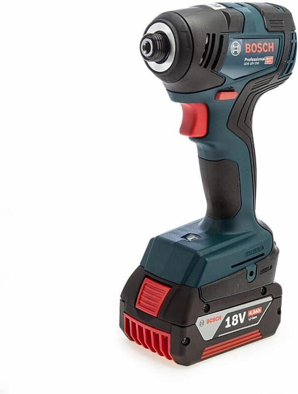 Bosch 0615990M2B 18V Li-ion accu 4 delige combiset (3x 4,0Ah) in tas