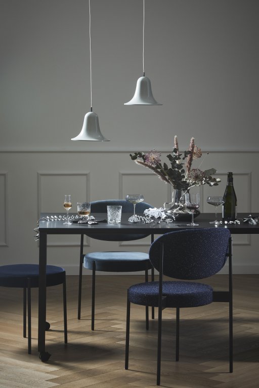 Verpan Series 430 eetkamerstoel zwart onderstel Hallingdal 180