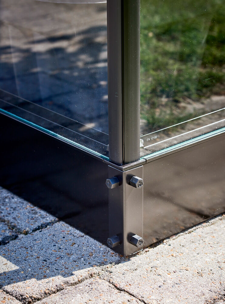 Halls Qube 610 - Fundering - zwart - 12x1x321 cm