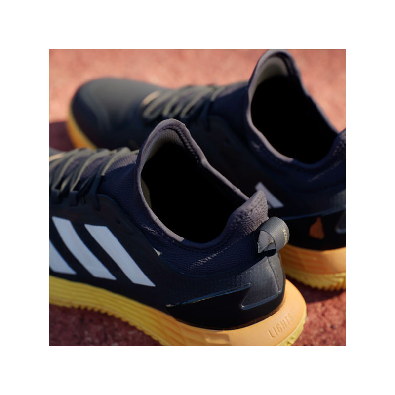 Adizero Ubersonic 4.1 Clay