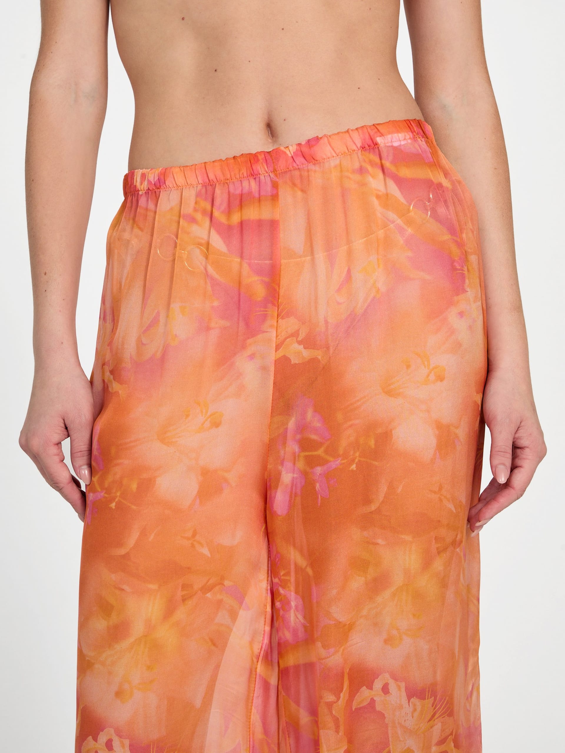 Calças de chiffon estampadas em mistura de seda